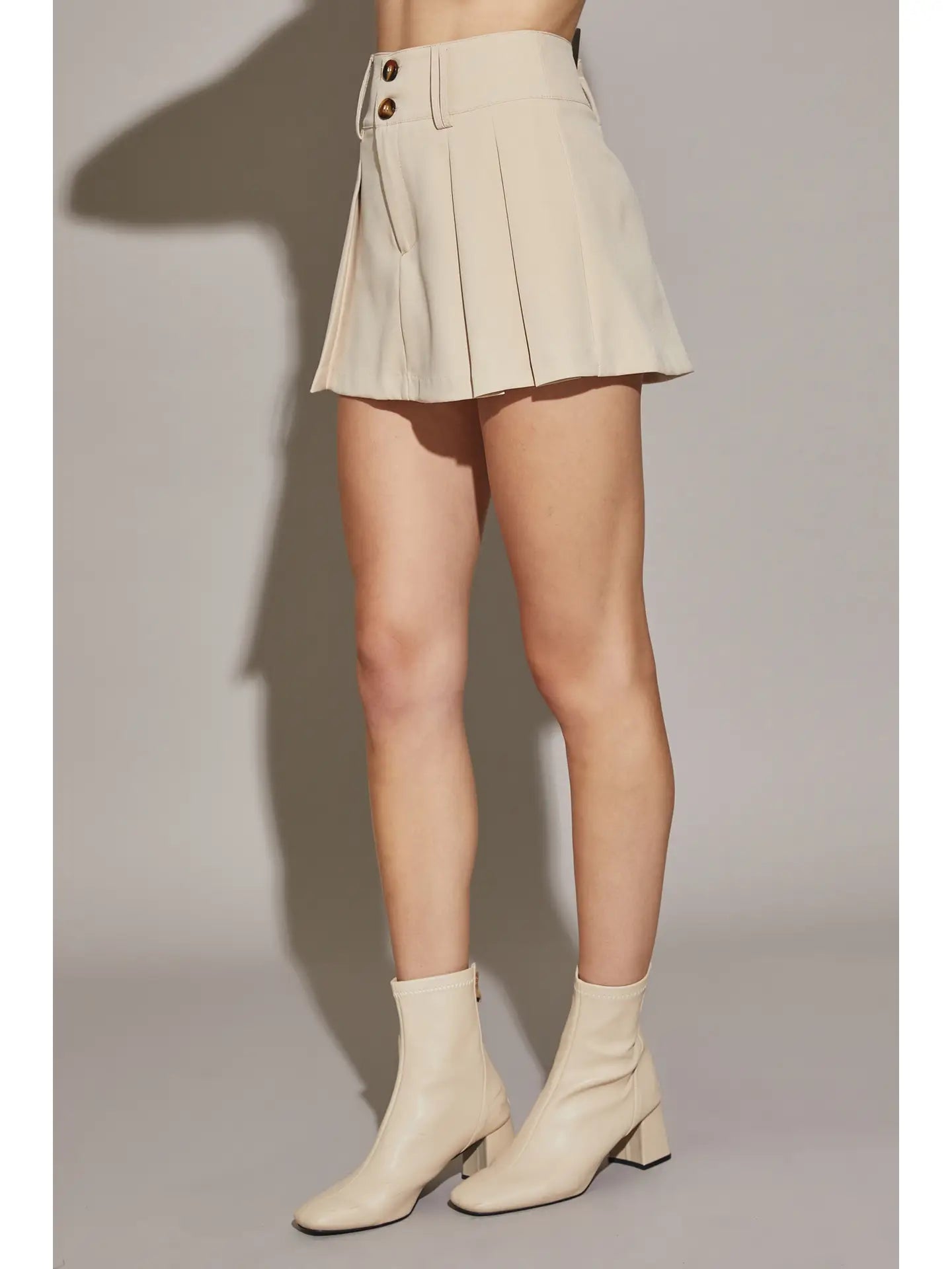 Molly Cream Two Pintuck Mini Skort