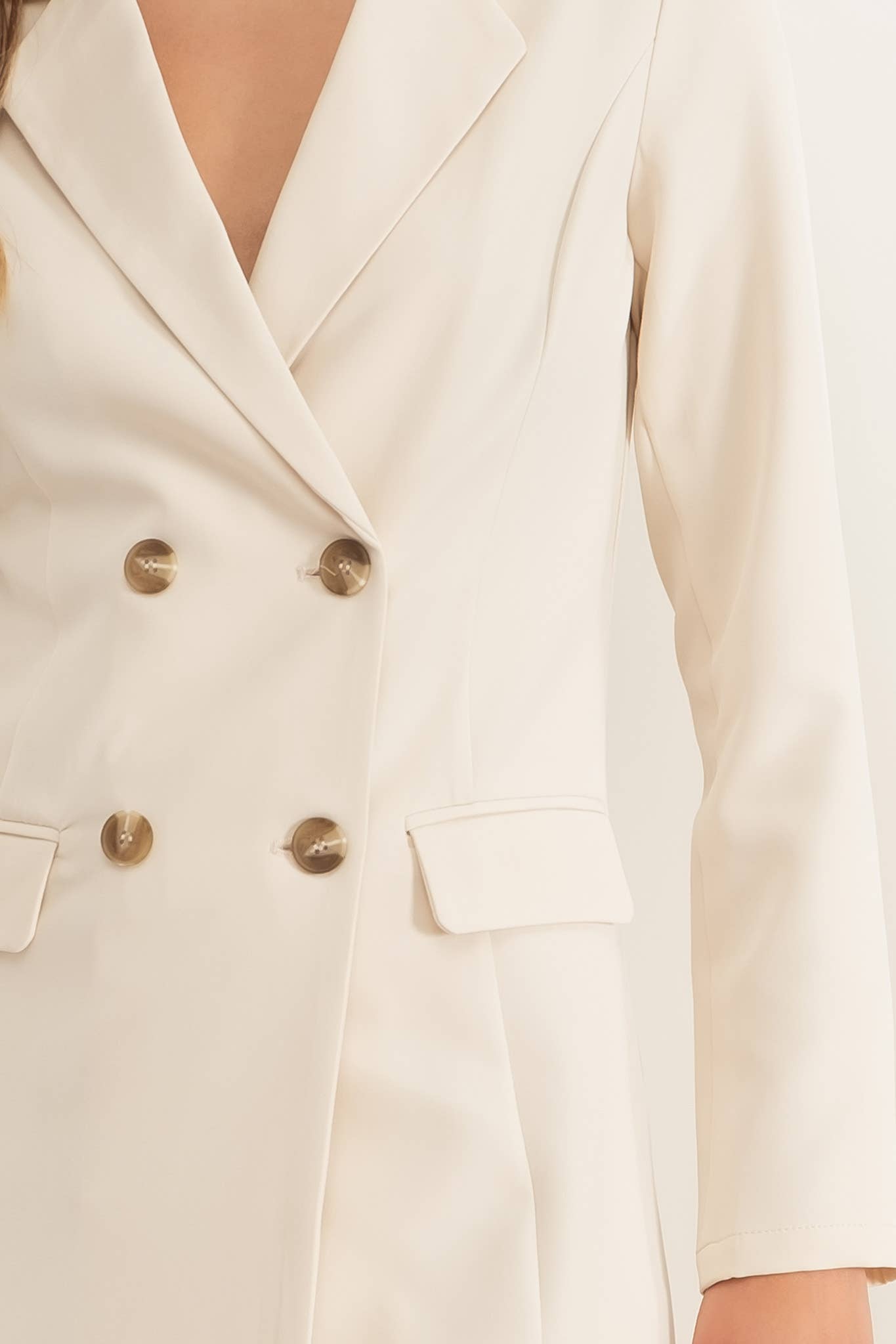 Jaya Collared Button Front Long Sleeve Tunic Blazer